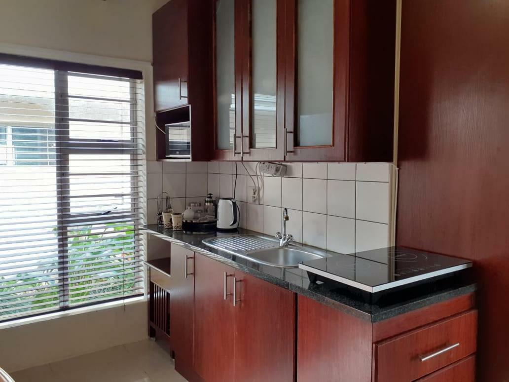 Summerstrand Self Catering For Two Port Elizabeth Ngoại thất bức ảnh